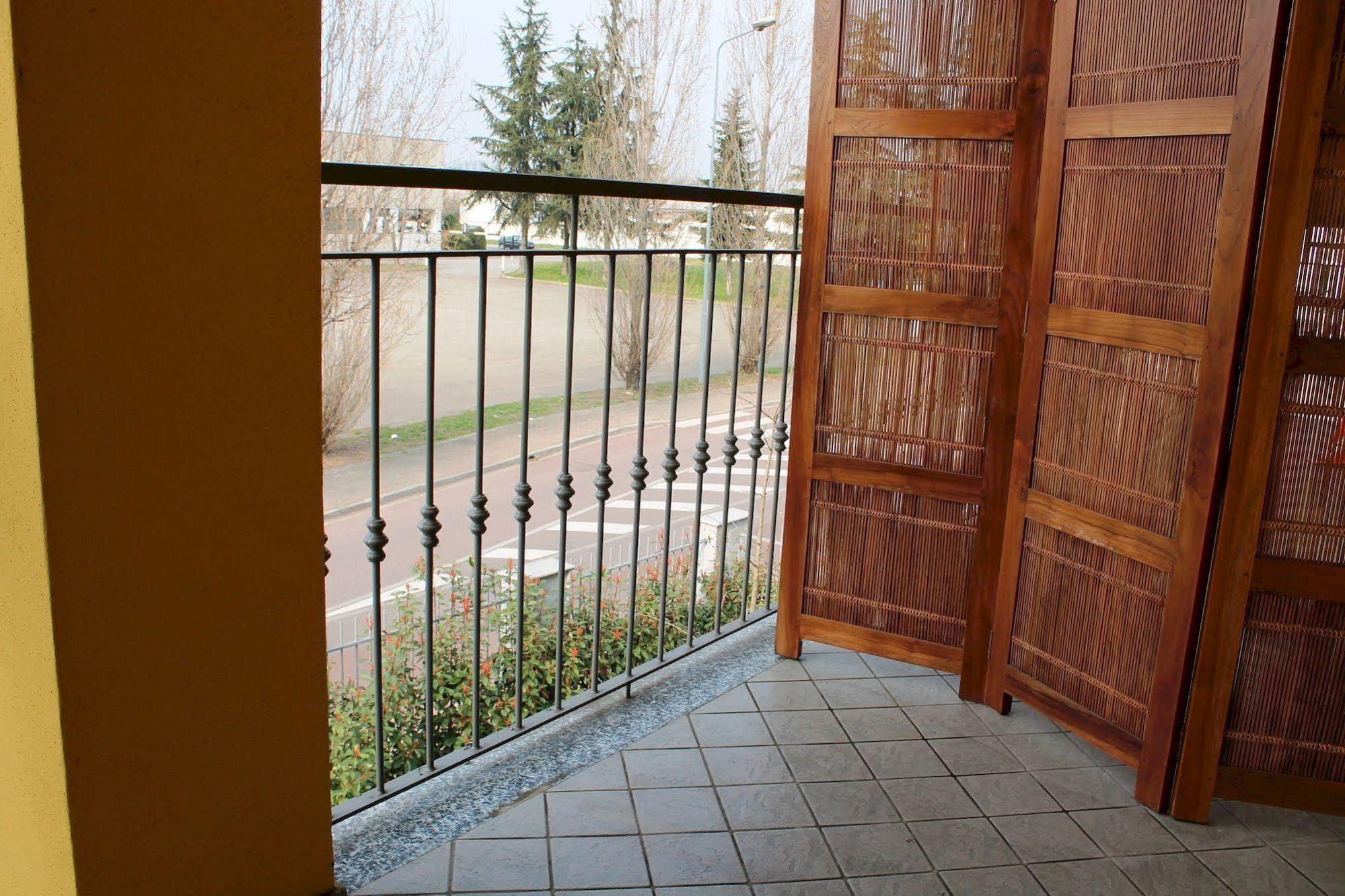 B&B Villa Milano By Rhospitality It Cornaredo Exterior foto